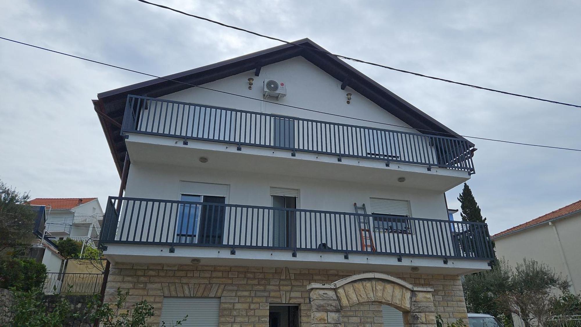 Apartment Sea Land 2 *