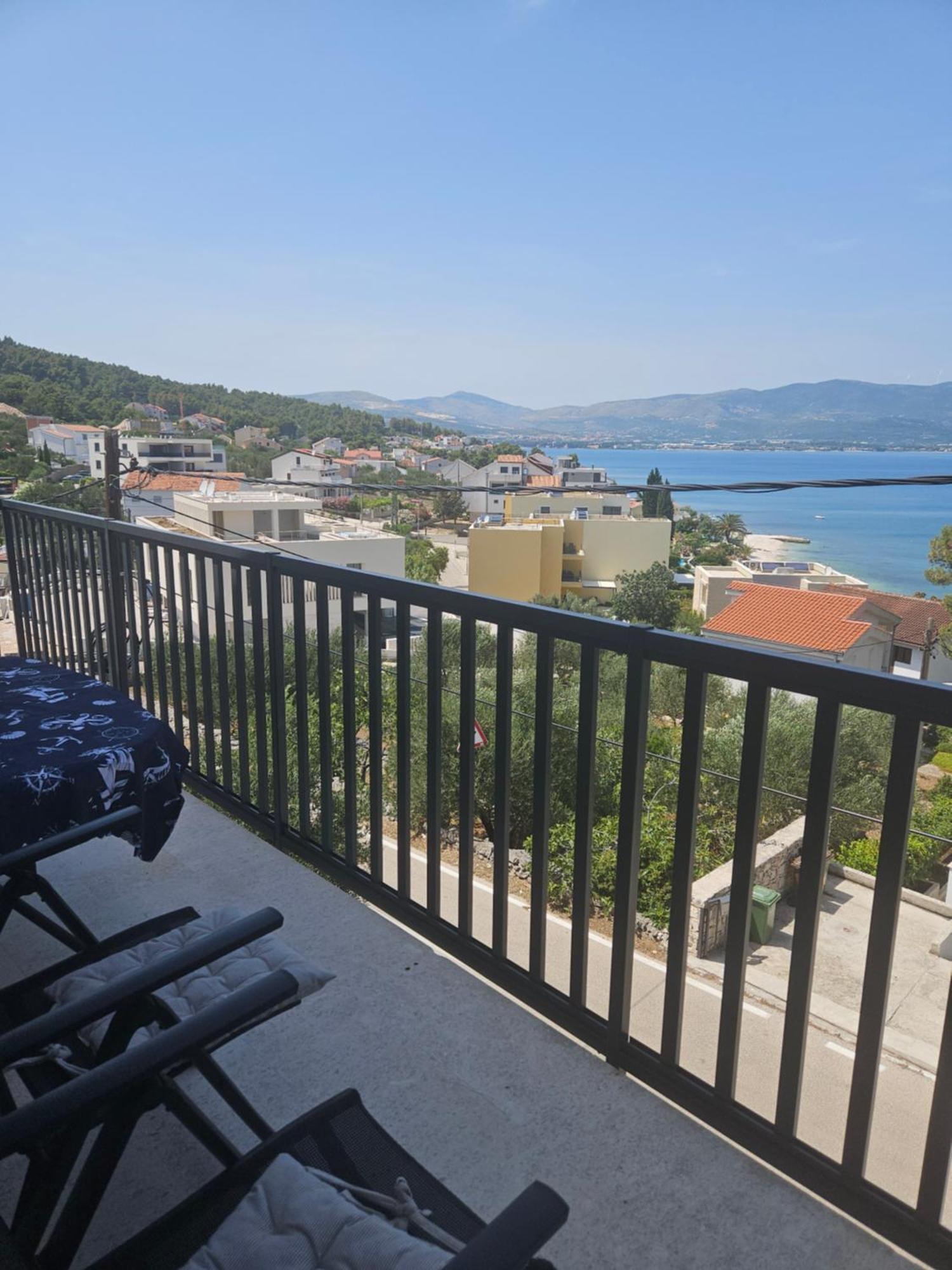 Sea Land 2 Apartment *