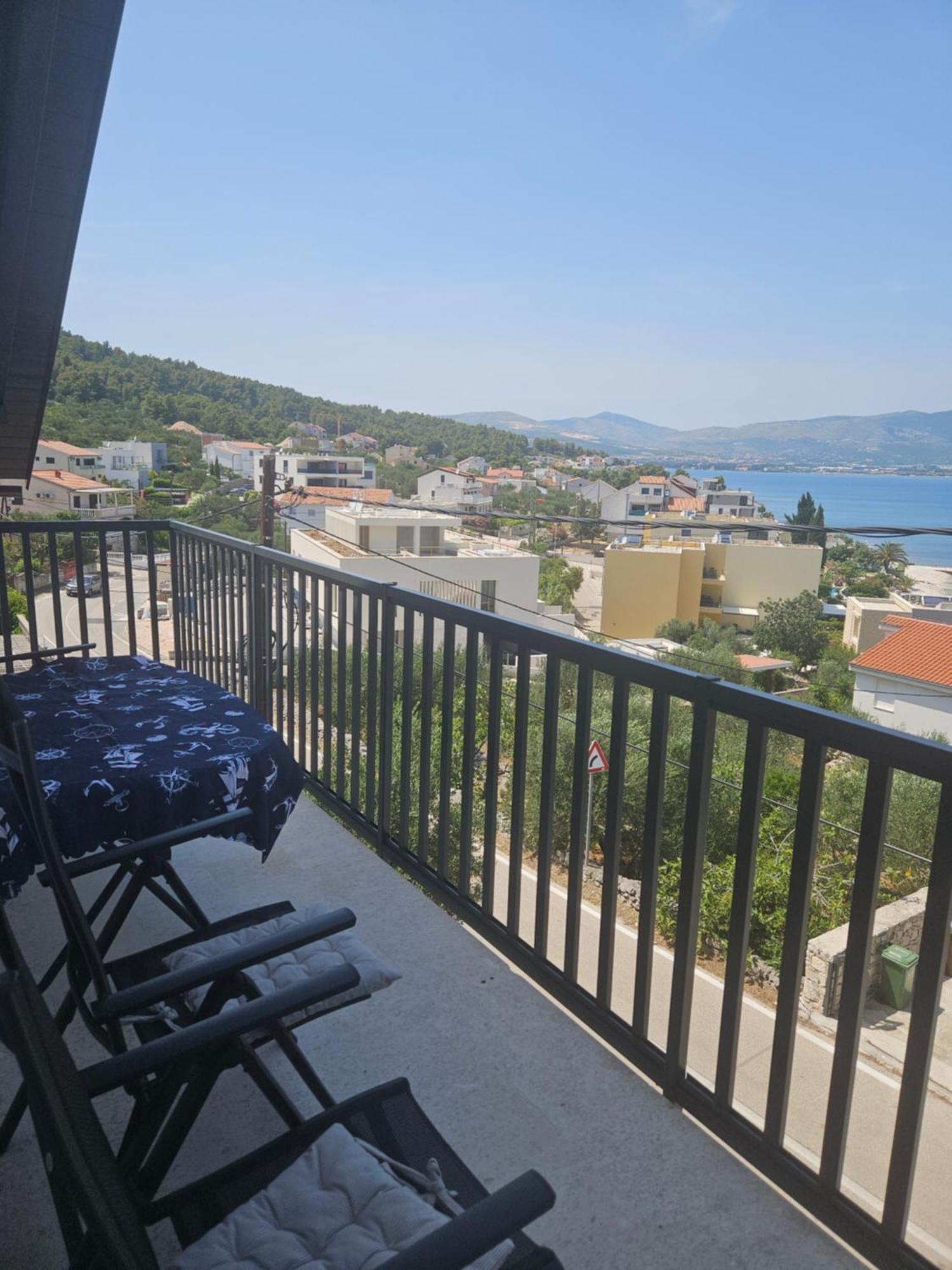 Sea Land 2 * Trogir